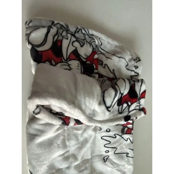 Disney Mickey Minnie Mouse Christmas Sledding Soft Plush Throw Blanket 50x70” - Picture 11 of 11